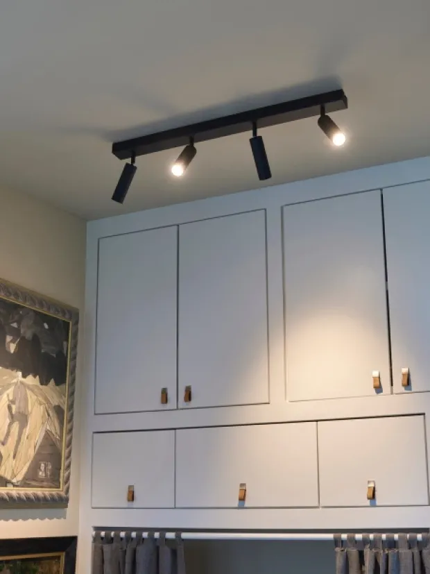 Bino LED skinne 4lys 80cm sort