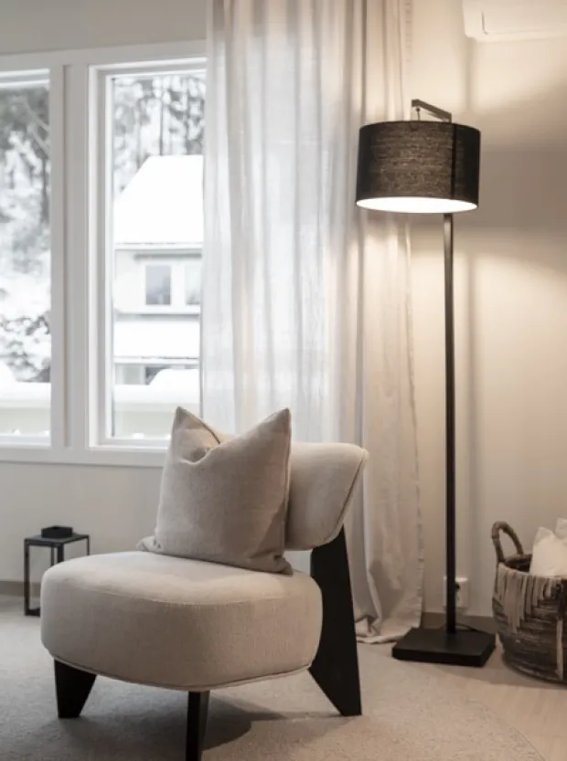 David gulvlampe 175cm sort