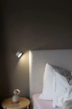 Frida LED oppladbar leselampe vegg 7,5cm hvit