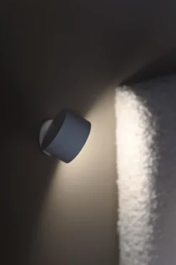 Frida LED oppladbar leselampe vegg 7,5cm hvit