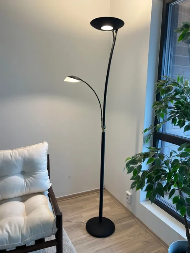 Helios LED uplight 2lys 197cm sort