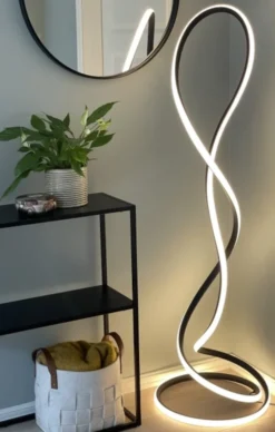 Infinity LED gulvlampe 143cm sort