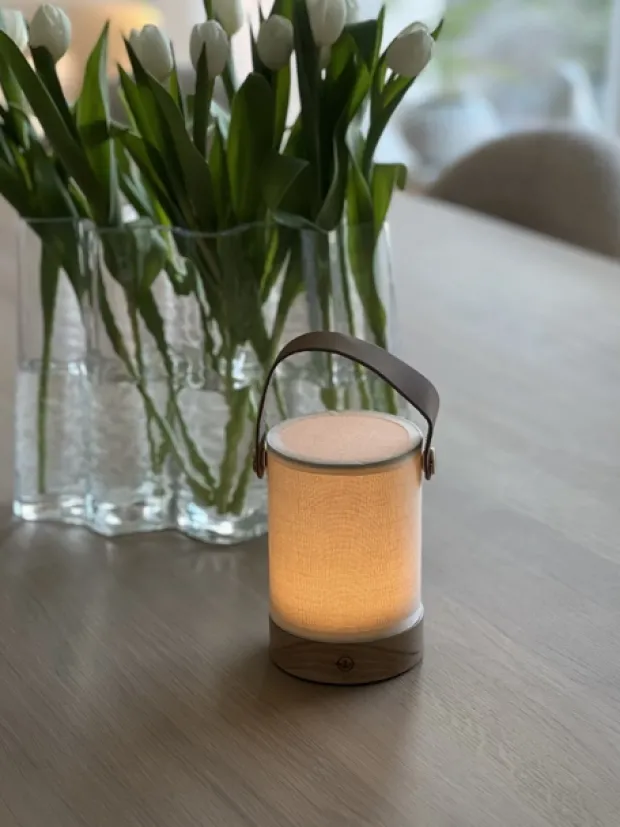 Megrez LED oppladbar bordlampe 21cm natur