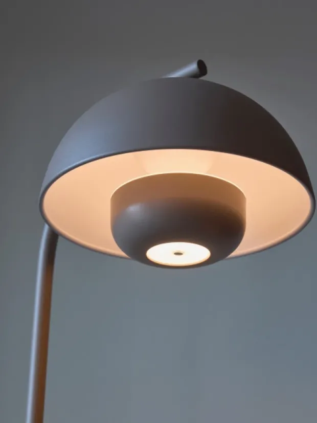 Myla LED oppladbar gulvlampe 145cm beige