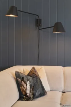 Nordic vegglampe 2lys sort