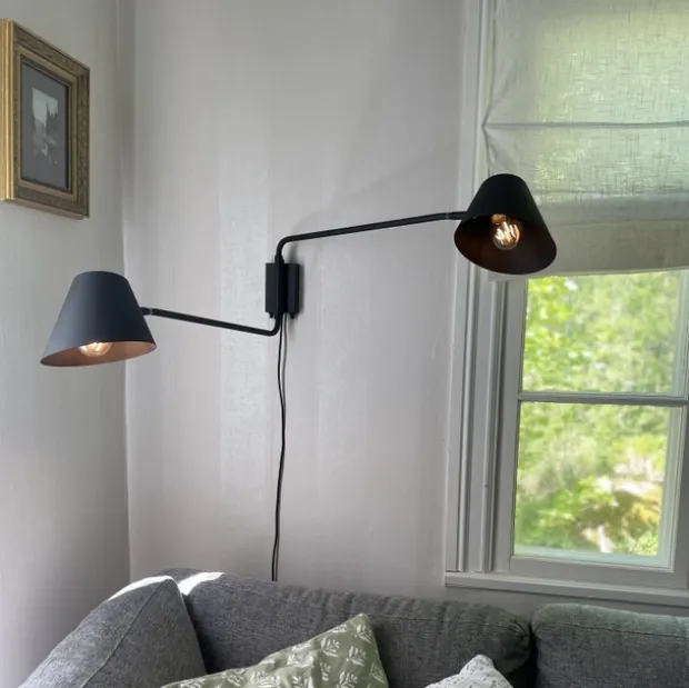 Nordic vegglampe 2lys sort
