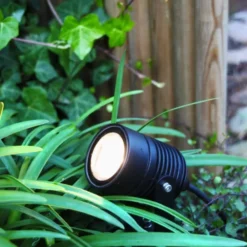 Nova LED utelampe spot IP65 sort