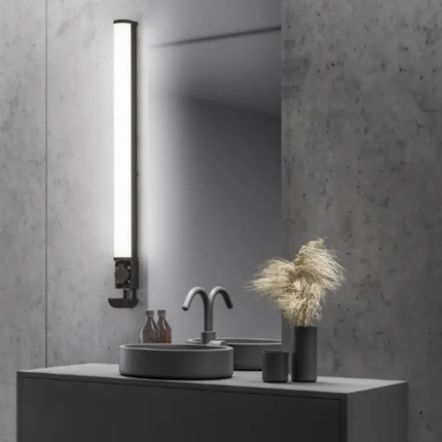 Piera LED vegg baderomslampe IP44 80cm sort