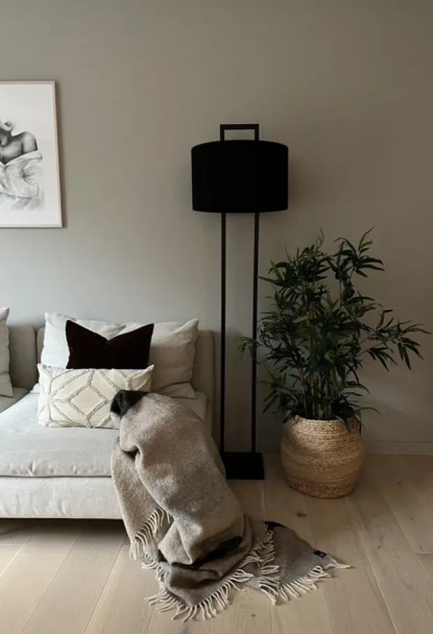 Skeikampen gulvlampe 168cm sort