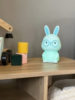 Soft Kanin LED oppladbar bordlampe 16cm blå