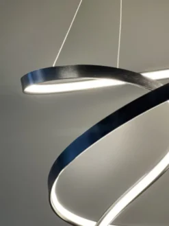 Twister Tall LED taklampe 60cm sort