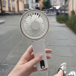 Vifte Mini oppladbar 19cm hvit
